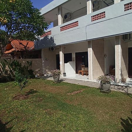 Pondok Nuri Homestay 2 Санур Экстерьер фото